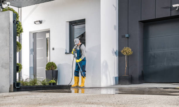 Best Animal Enclosure Cleaning  in Marlton, NJ